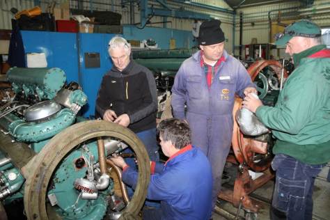 'Many hands make light work'